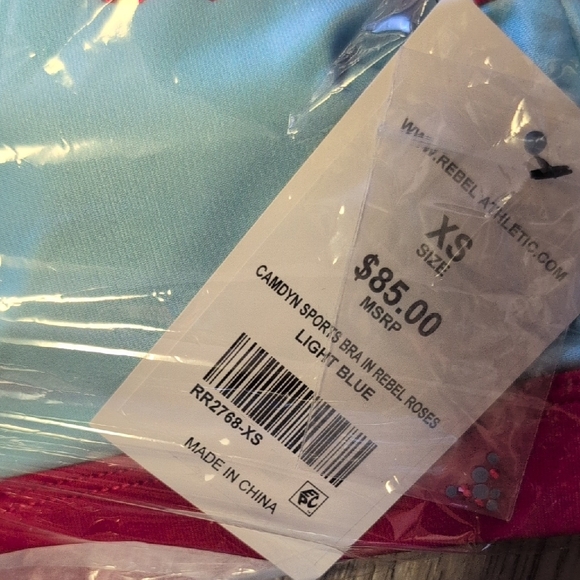 Rebel Cheer Matching Set Limited Edition Red Roses - Picture 3 of 4